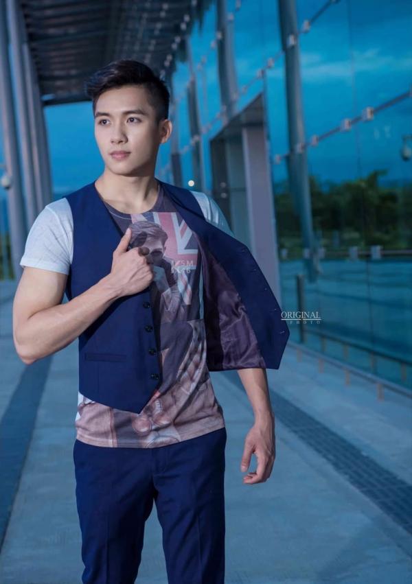 Original-Photo-1.1-原色-1-陽光美型男-趙赫尹-1